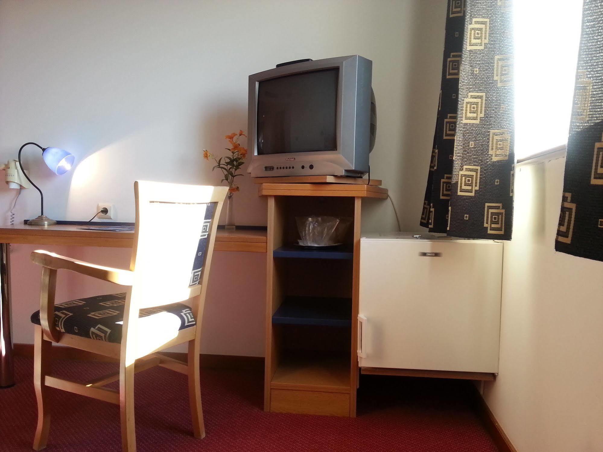 Iris Hotel Bors Dış mekan fotoğraf