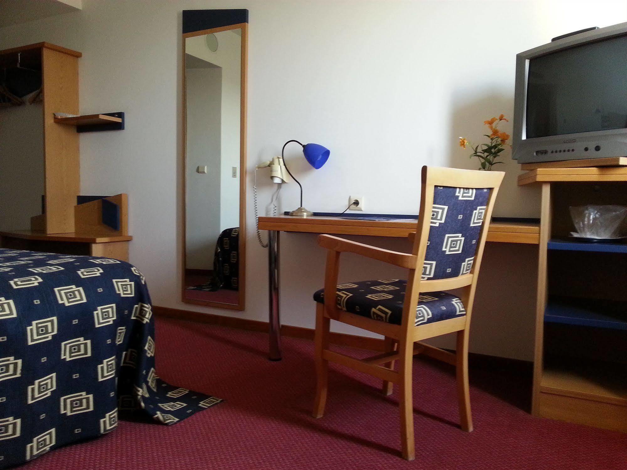 Iris Hotel Bors Dış mekan fotoğraf