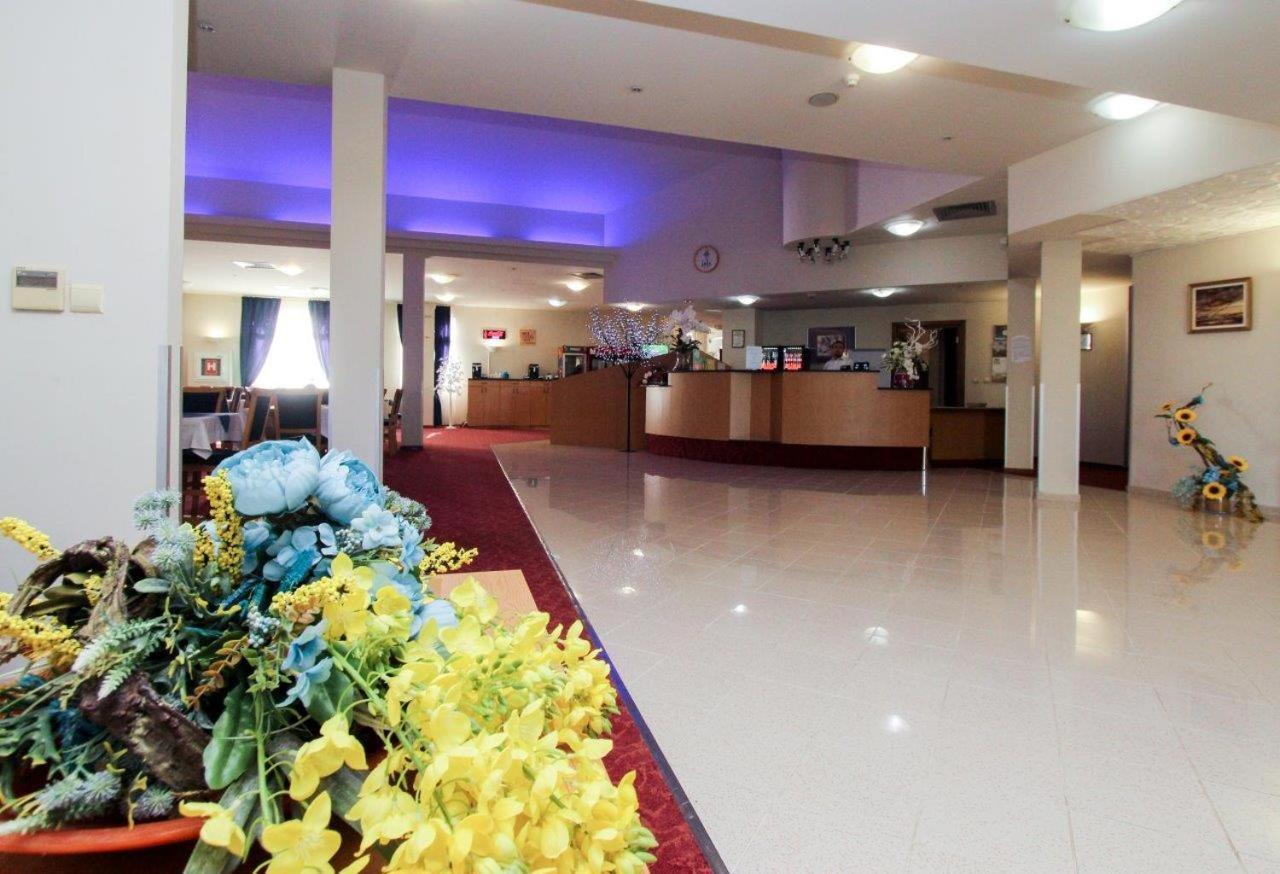 Iris Hotel Bors Dış mekan fotoğraf