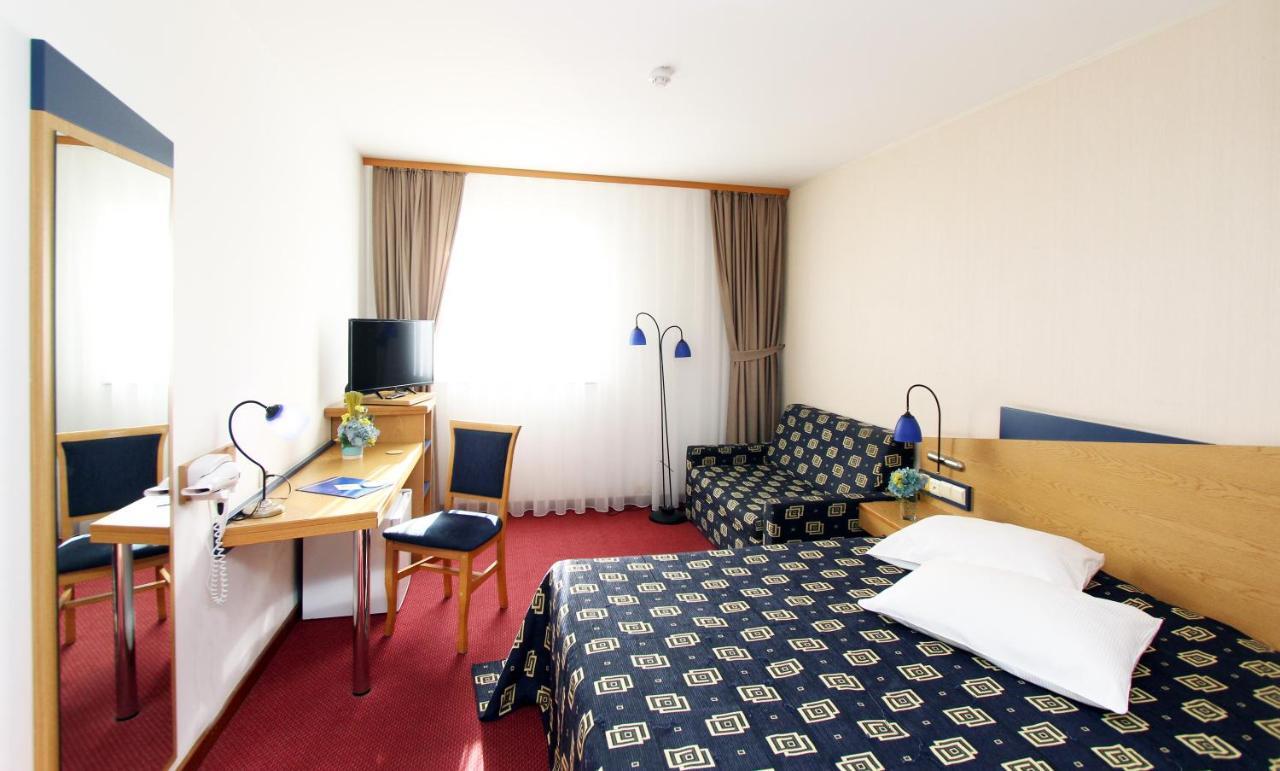 Iris Hotel Bors Dış mekan fotoğraf